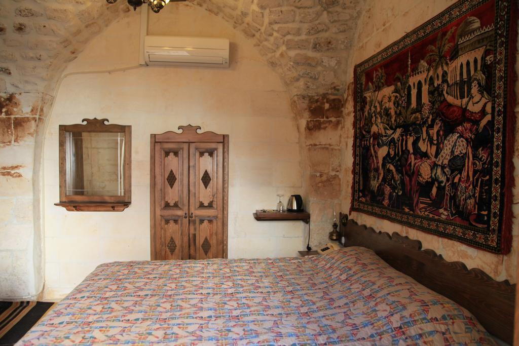 Turkmen Konagi Bed and Breakfast Sanlıurfa Rum bild